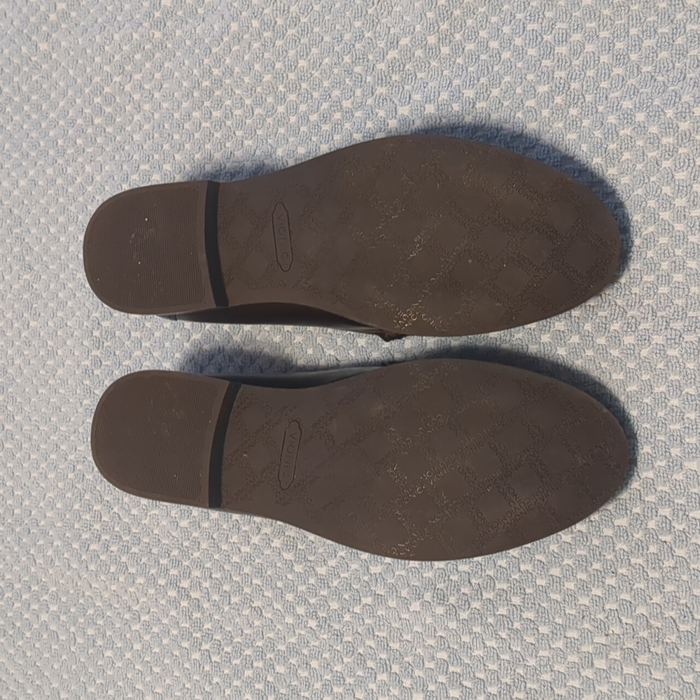 Vionic Brown Croc-Embossed Loafers - Picture 4 of 4